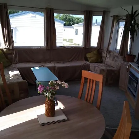 Private Caravan Situated At Parkdean Holiday Resort St Margaret'S At Cliffe Number 18 Exterior photo