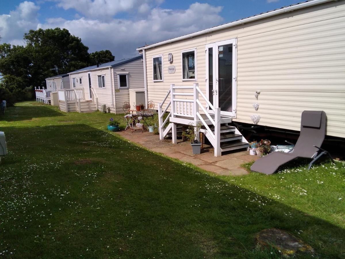 Campsite Private Caravan Situated At Parkdean Number 18 Saint Margaret's at Cliffe
