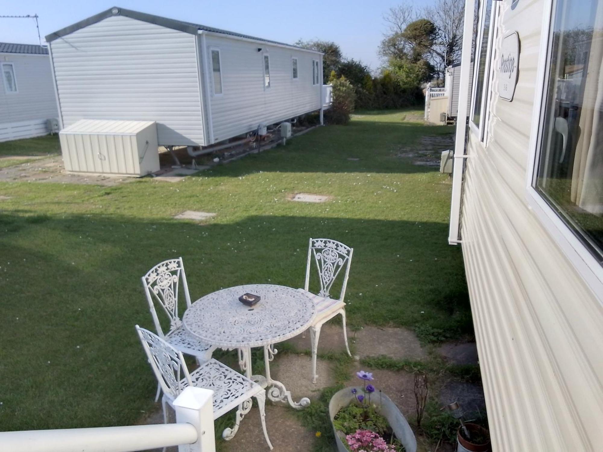 Campsite Private Caravan Situated At Parkdean Number 18 *